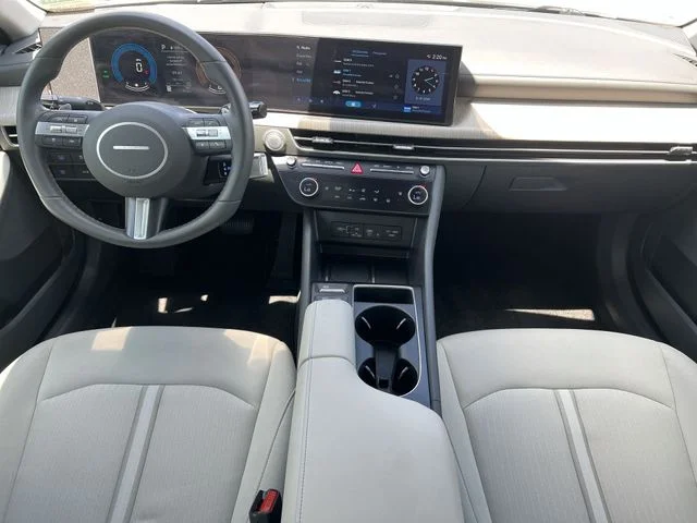 Used 2025 Blue Hyundai SEL image 17