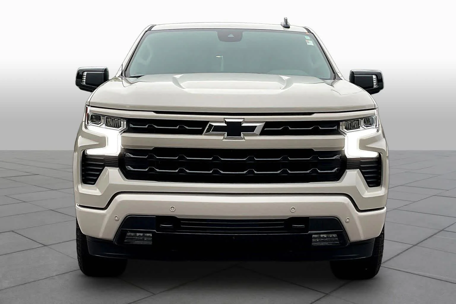 Used 2026 White Sands Chevrolet RST image 4