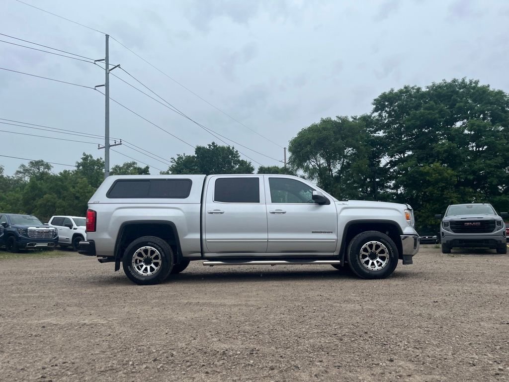 Used 2015 Quicksilver Metallic GMC SLE image 6