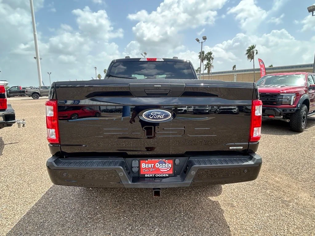 Used 2022 Black Ford XL image 5