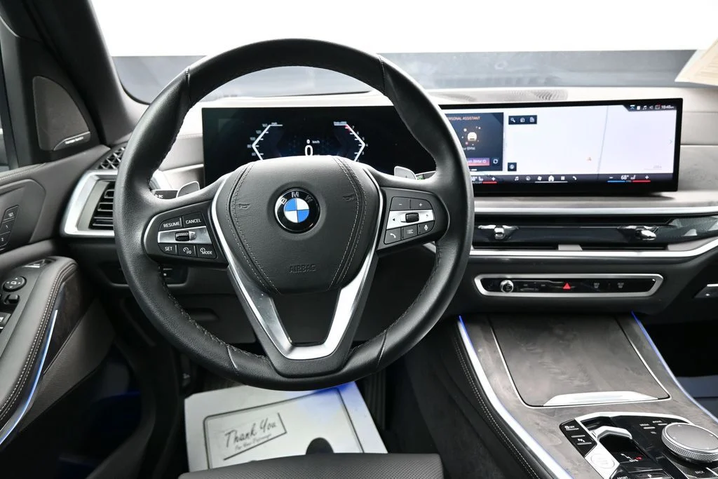 Used 2026 Black BMW sDrive40i image 14