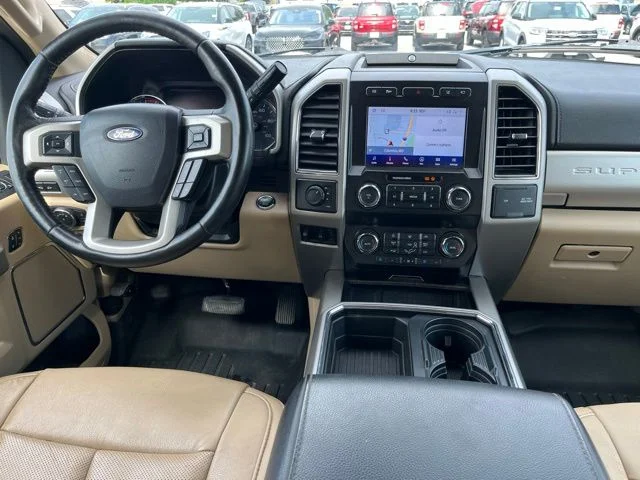 Used 2020 White Ford Lariat image 24