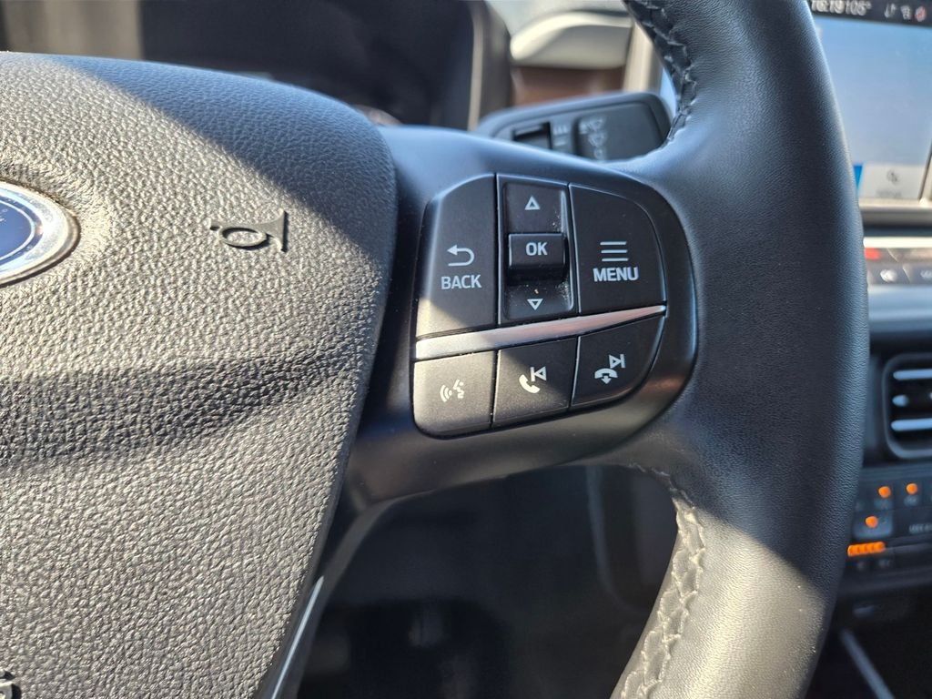 Used 2023 Atlas Blue Metallic Ford Lariat image 19