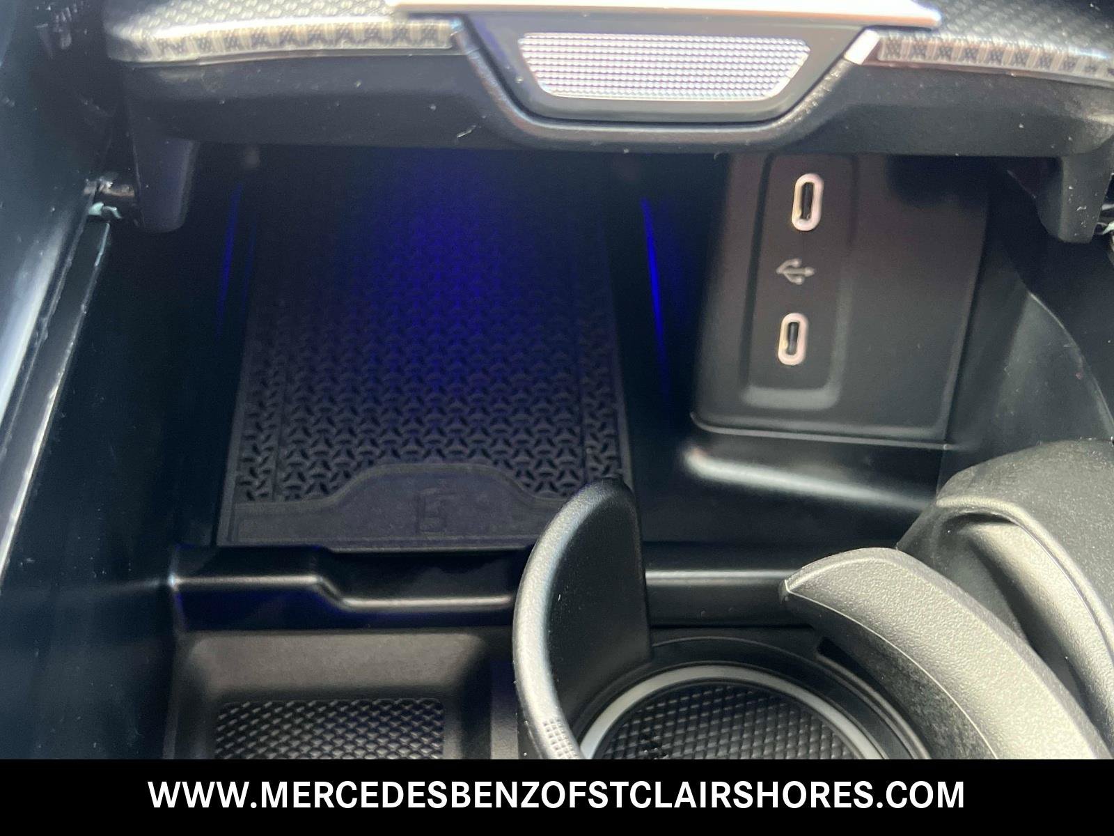 New 2027 Graphite Grey Metallic Mercedes-Benz GLC 300 image 29