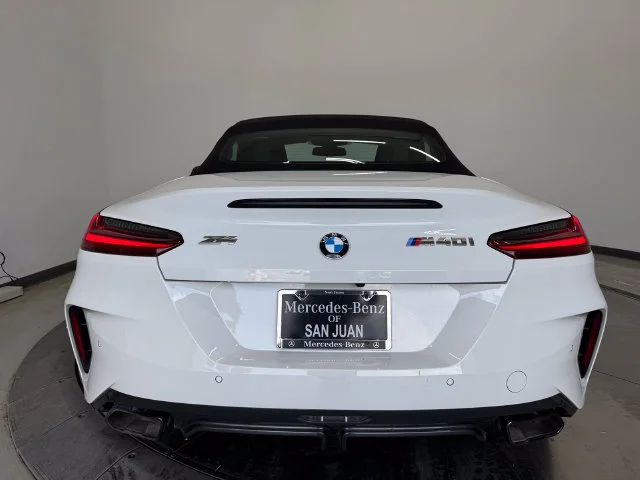Used 2025 Alpine White BMW sDrive M40i image 12