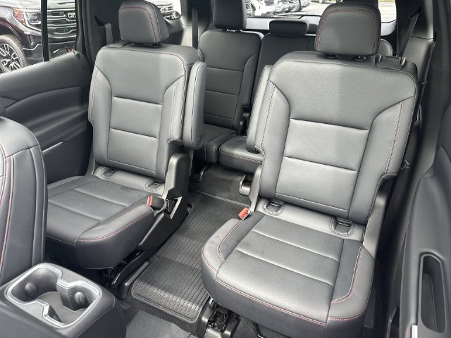 2025 Chevrolet Traverse Z71 - Photo 29