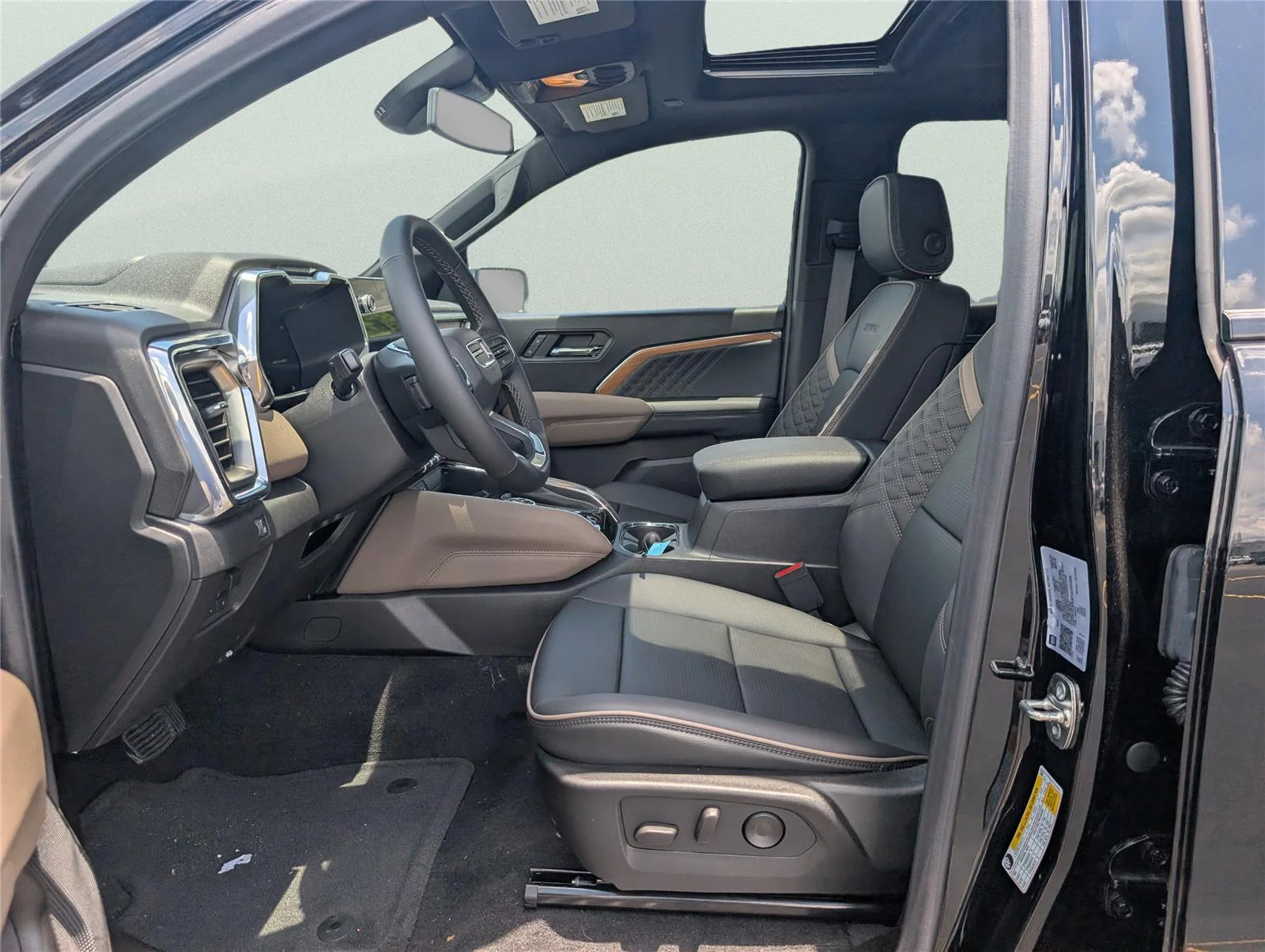 2026 GMC Canyon Denali - Photo 32
