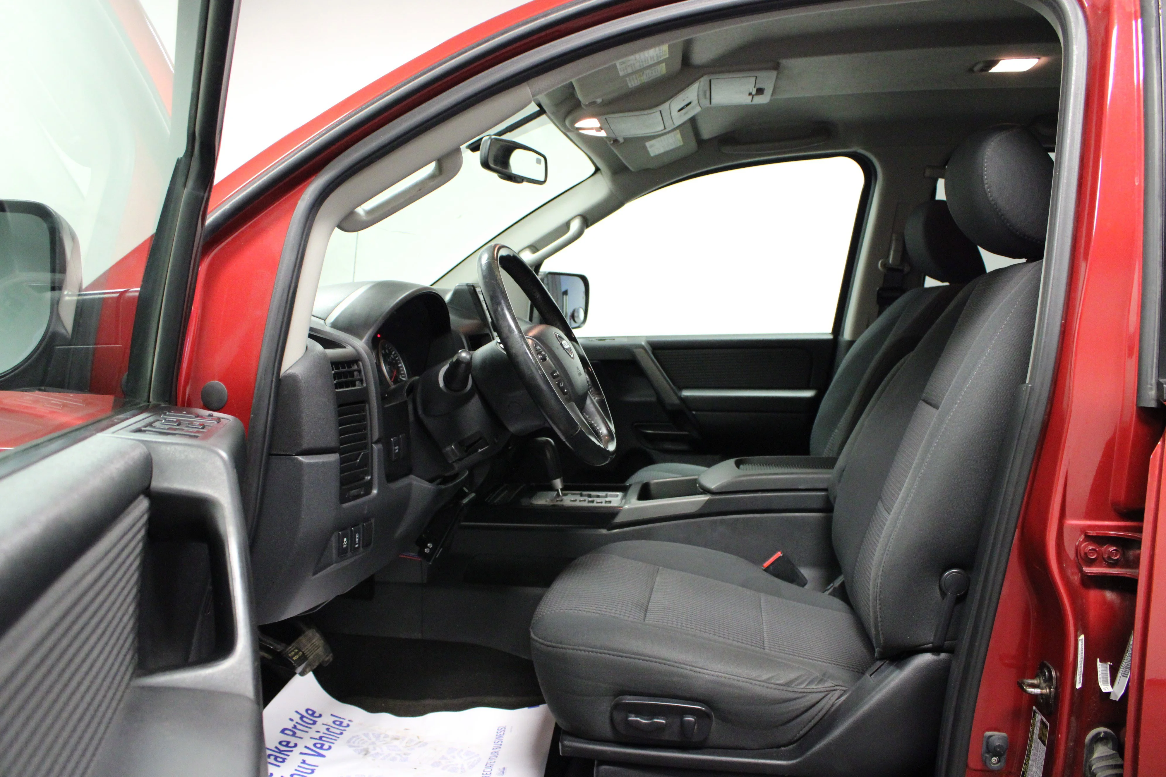 Used 2013 Cayenne Red Metallic Nissan SV image 12