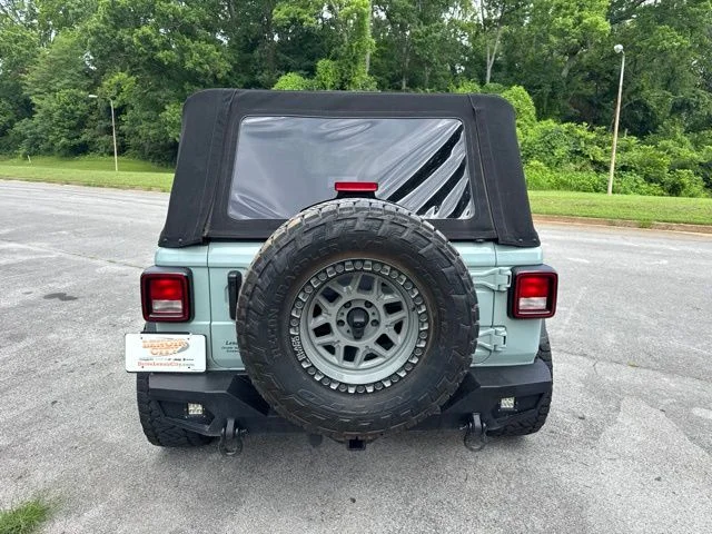 Used 2024  Jeep Sport S image 6
