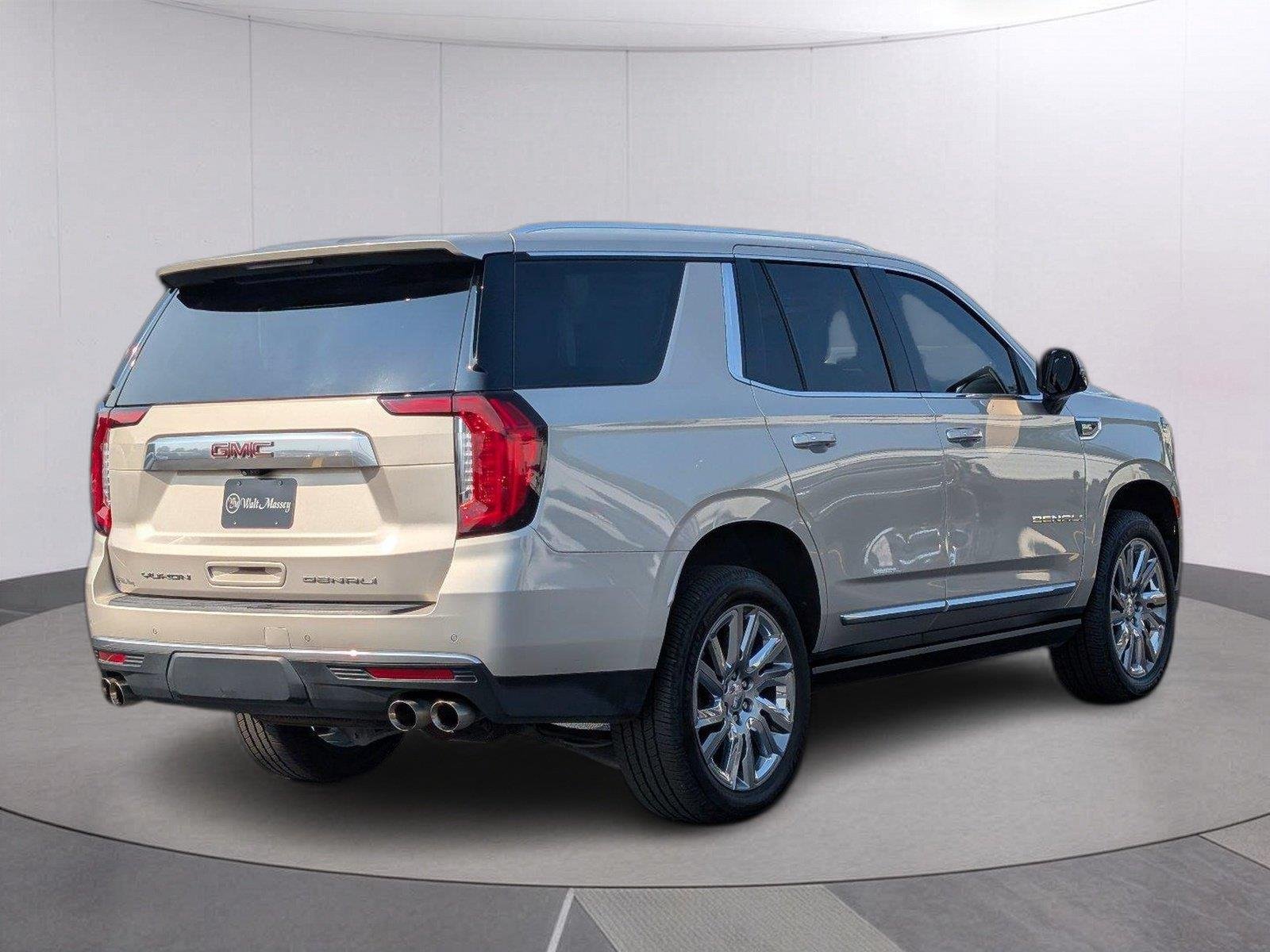 Used 2021 PEARL BEIGE METALLIC GMC Denali image 7