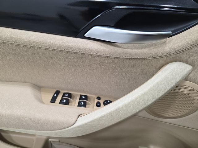 Used 2014 White BMW xDrive28i image 28