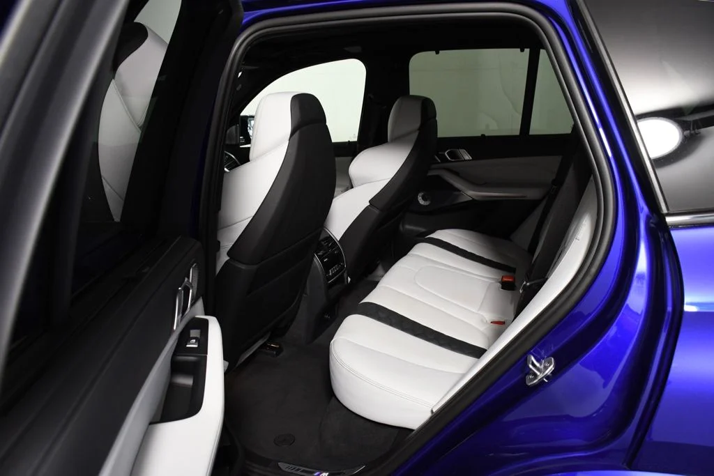 Used 2023 Marina Bay Blue Metallic BMW Base image 15