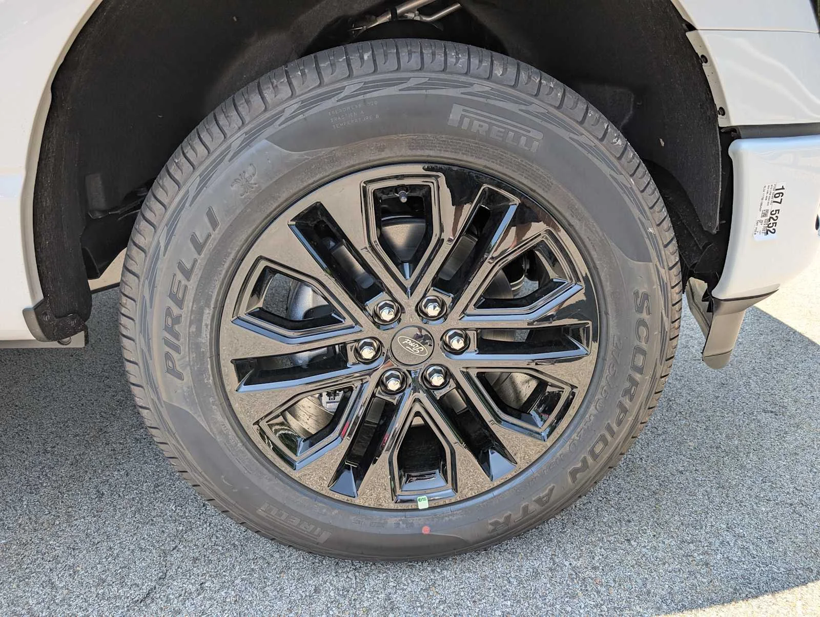 New 2026 Oxford White Ford XLT image 3