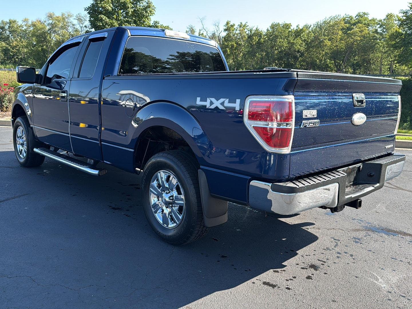 Used 2011 Dark Blue Pearl Metallic Ford Lariat image 3
