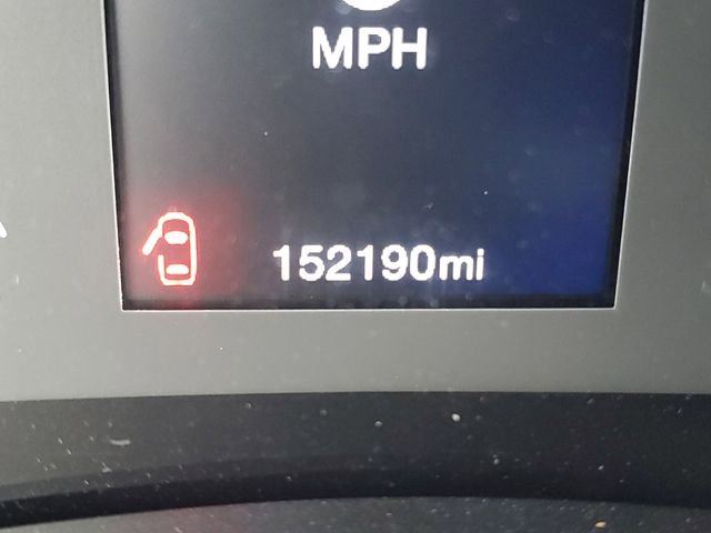 Used 2017 White Jeep Latitude image 14