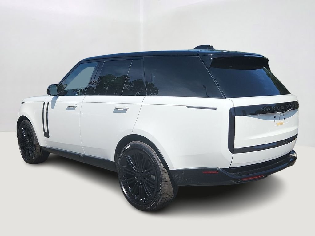 New 2026 Fuji White Land Rover SE image 4