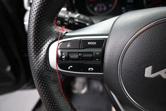 Used 2023 Black Kia GT-Line image 27