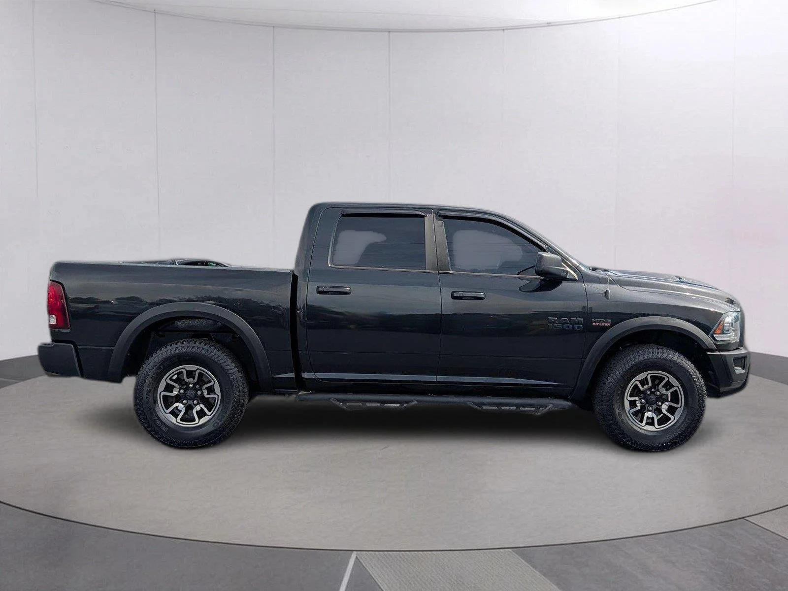 Used 2016 Brilliant Black Crystal Pearlcoat Ram Rebel image 7