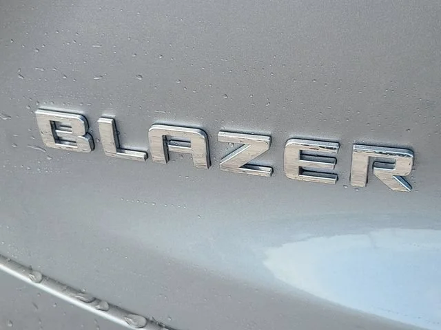 New 2026 Sterling Gray Metallic Chevrolet 2LT image 34