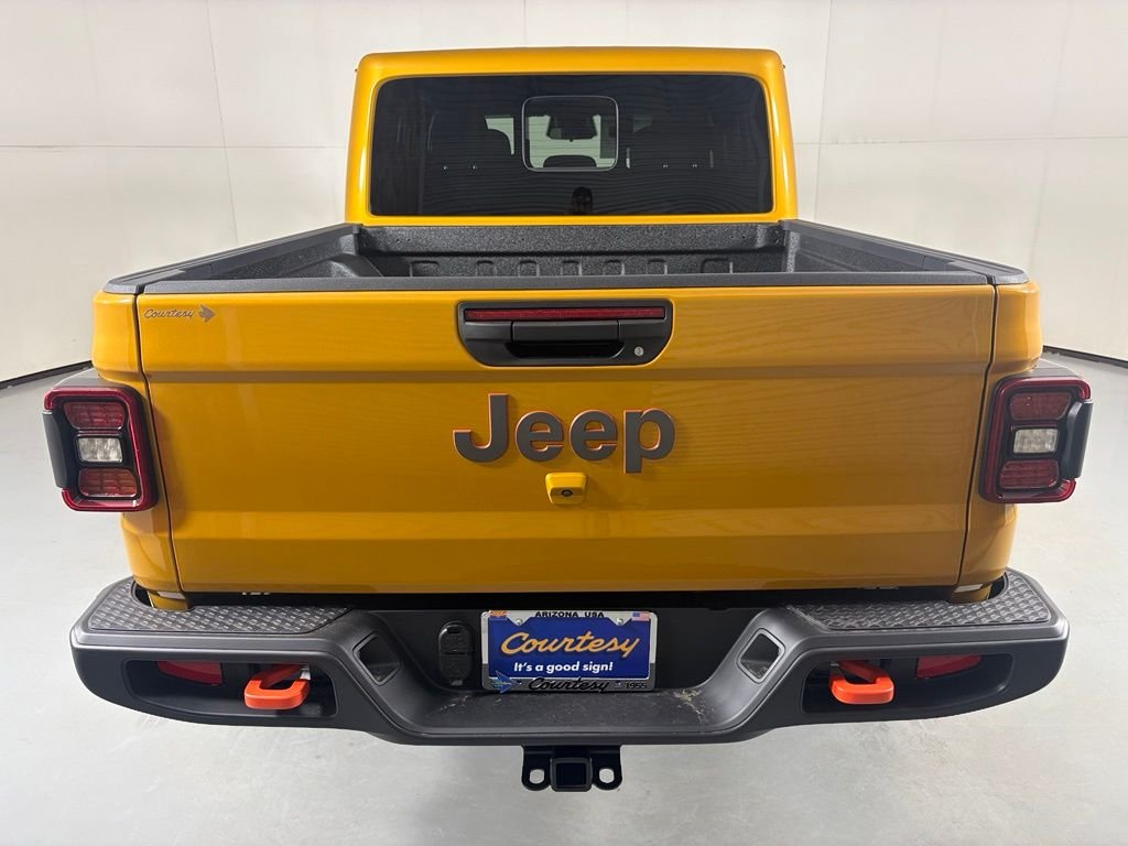 New 2026 Goldilocks Exterior Paint Jeep Mojave image 7