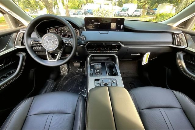 2026 Mazda CX-90 Premium Package - Photo 4