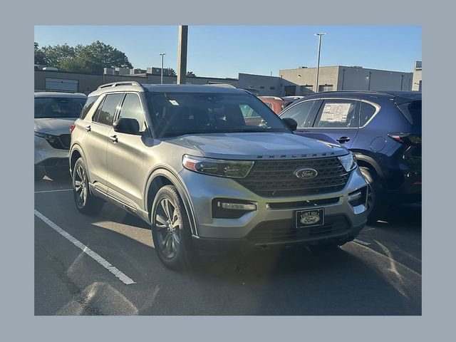 2021 Ford Explorer XLT 4WD's photo