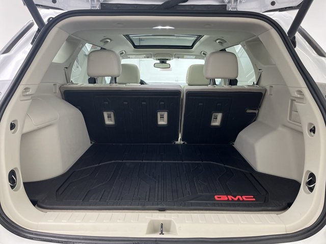 Used 2024 White Frost Tricoat GMC Denali image 33