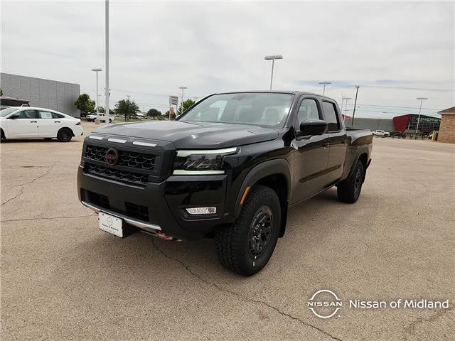 New 2026 KH3 Super Blac Nissan PRO-4X 4x4 Crew Cab 6 ft. box 139.8 in. WB image 1