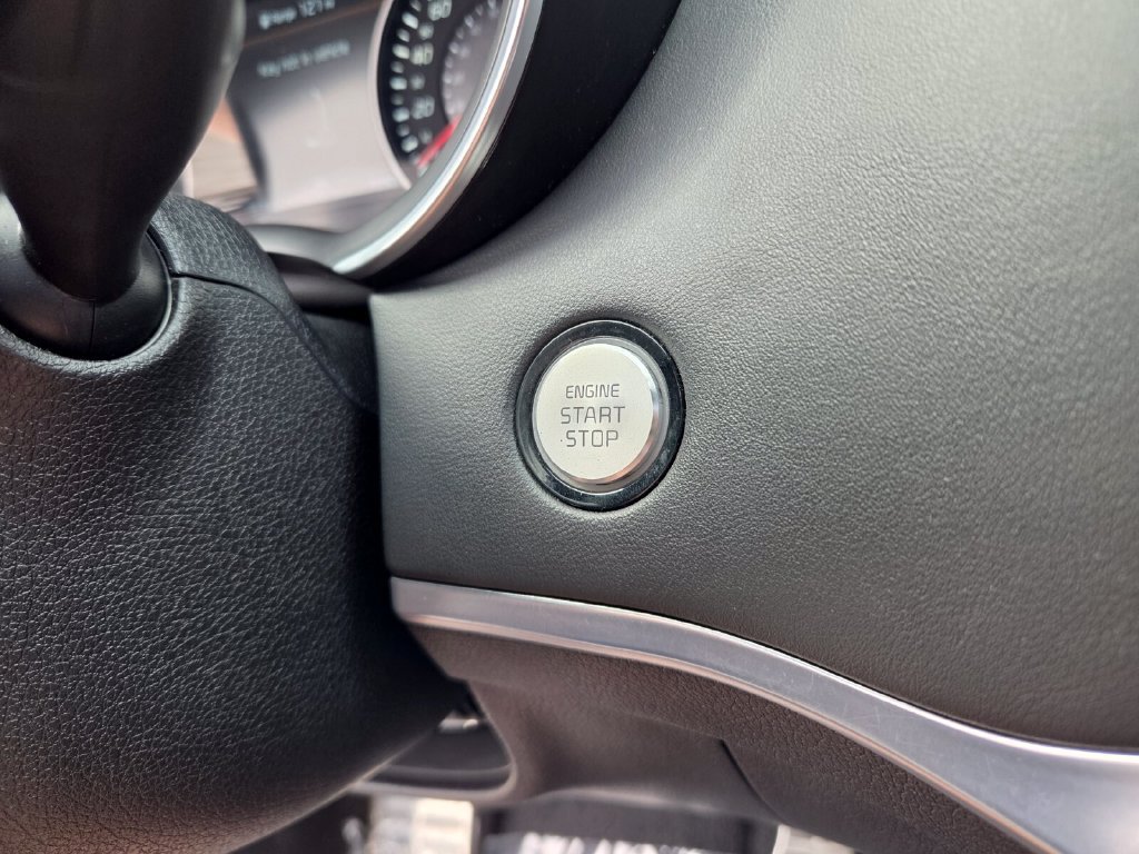 2022 Kia Stinger GT2 - Photo 30