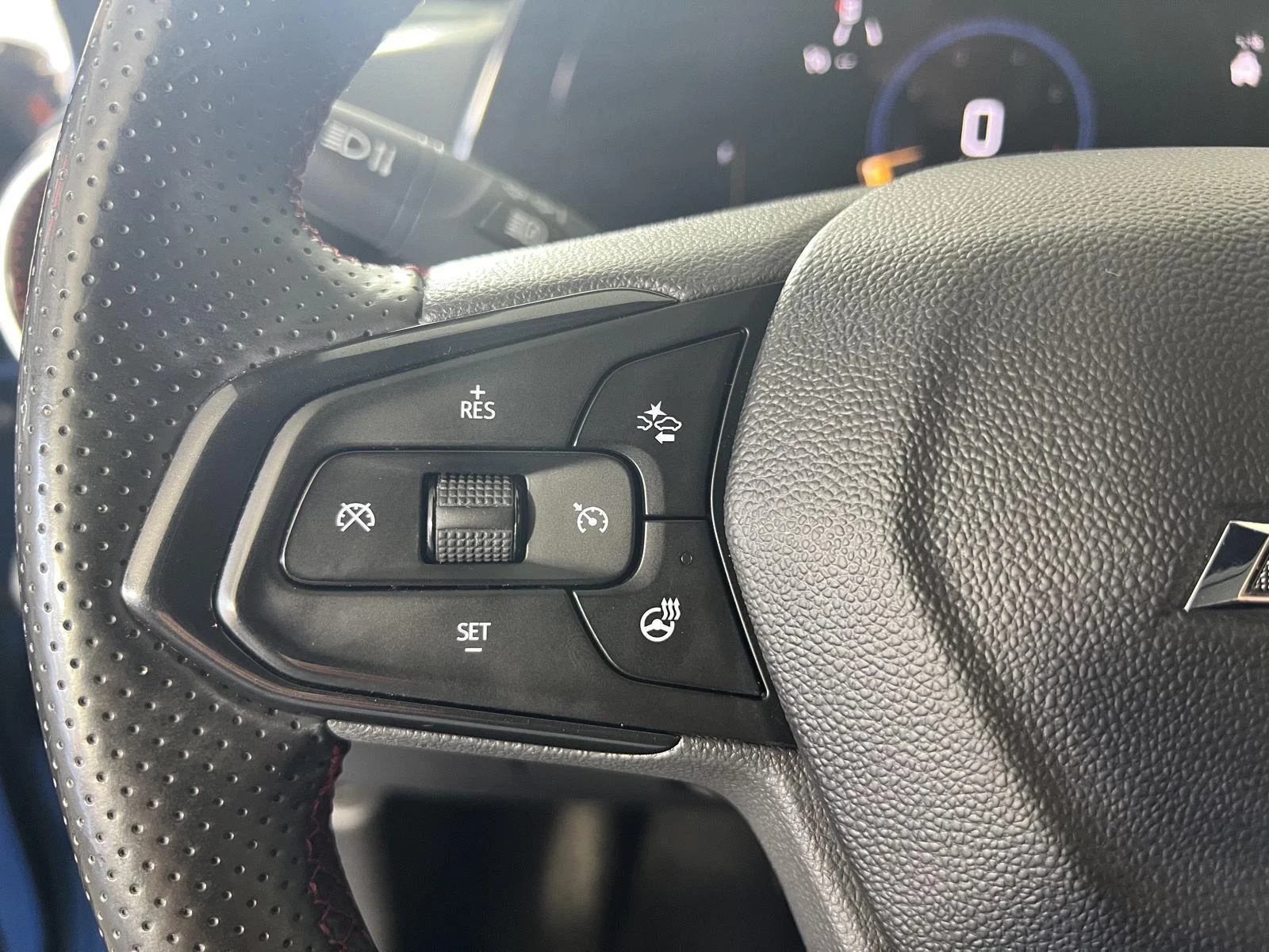 Used 2024 Fountain Blue Chevrolet 2RS image 9