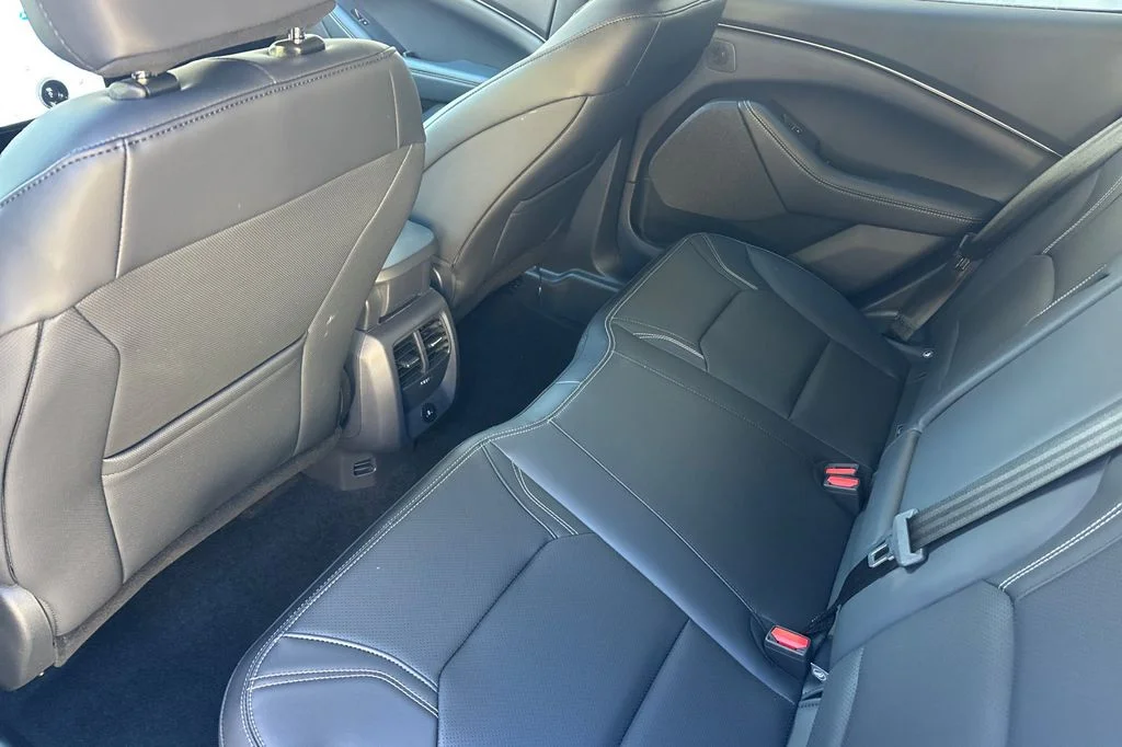 Used 2025 White Metallic Ford Premium image 13