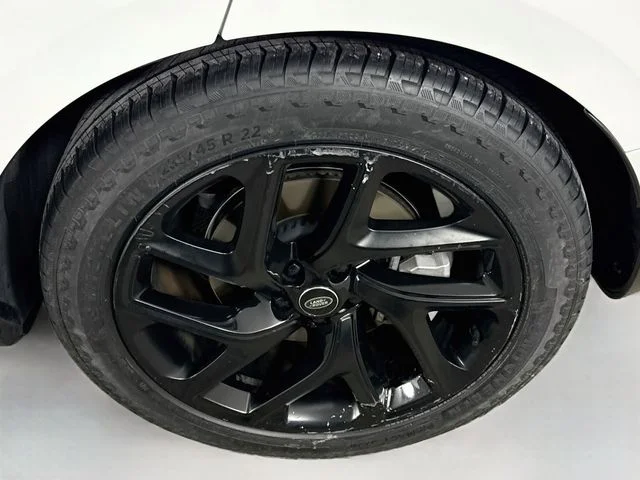 Certified Used 2024 White Land Rover SE image 33
