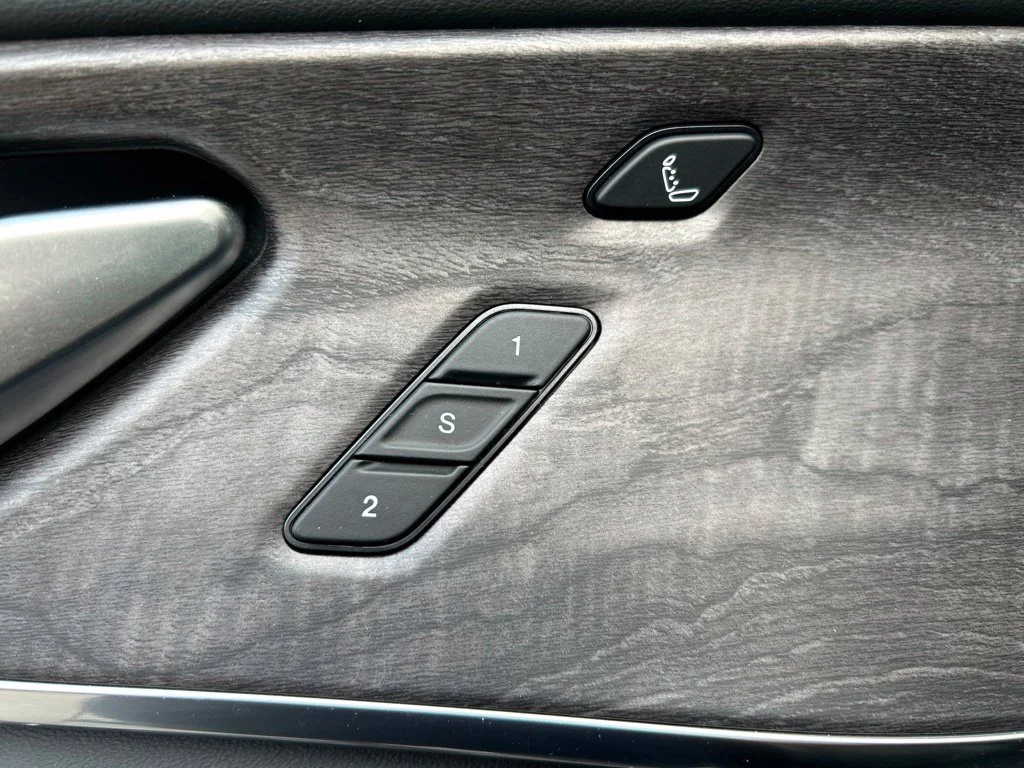 Used 2022 Gray Jeep Overland image 14