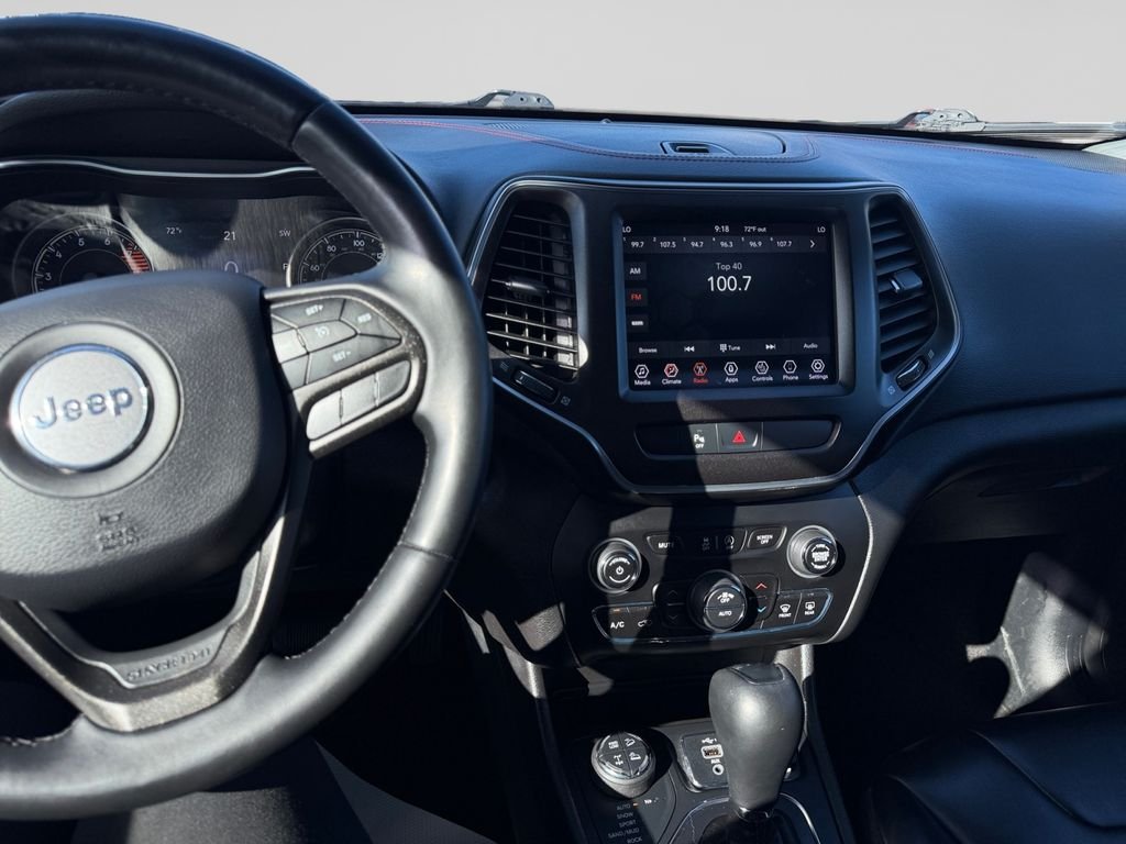 Used 2019 Red Jeep Trailhawk image 12