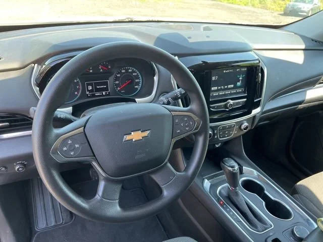 Used 2019 SUMMIT WHITE Chevrolet LS image 13