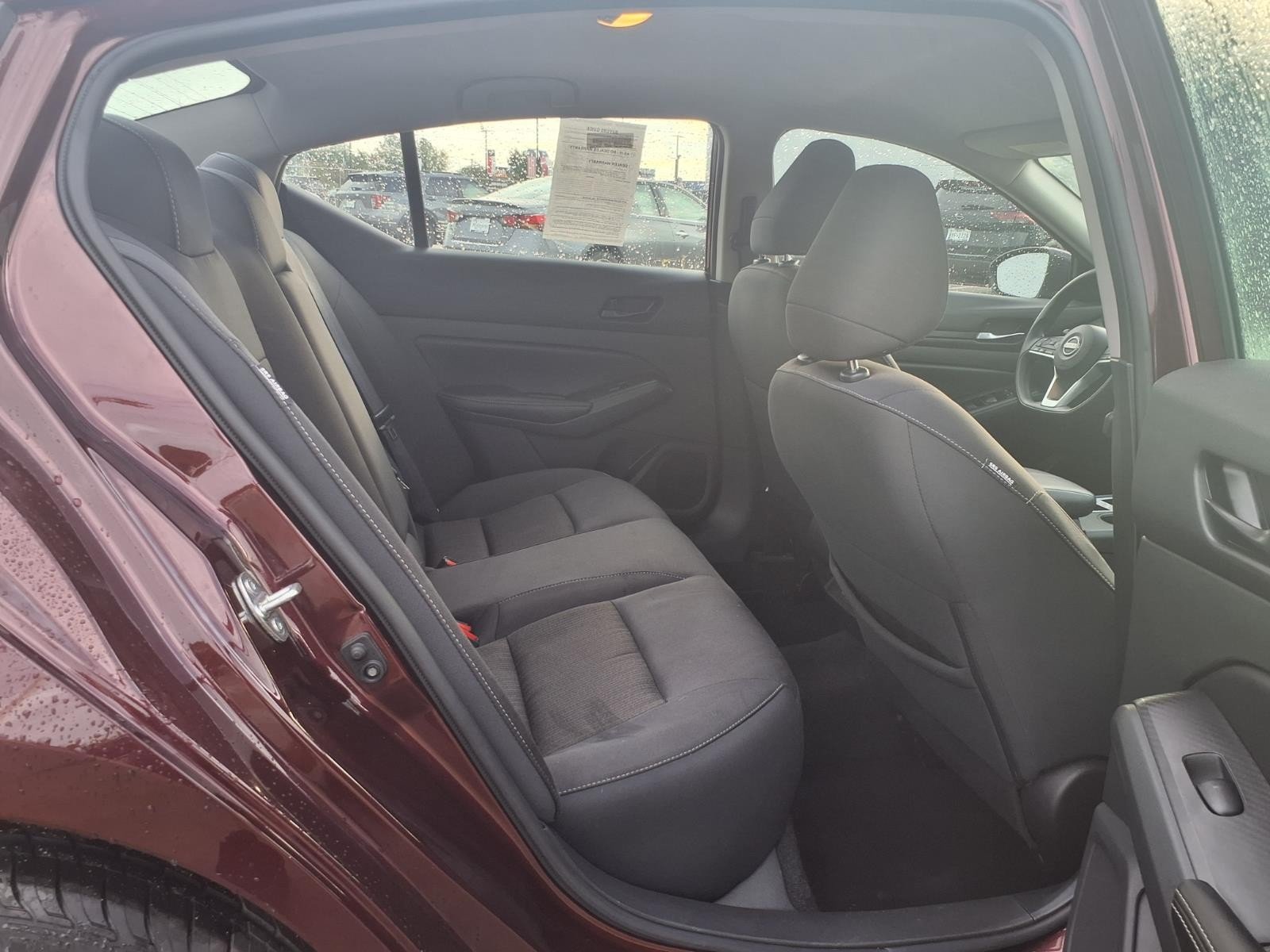2025 Nissan Altima photo 13 of 25