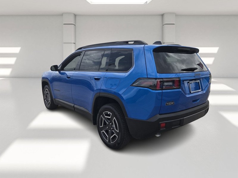 New 2026 Hydro Blue Pearl-Coat Exterior Paint Jeep LIMITED 4X4 image 3