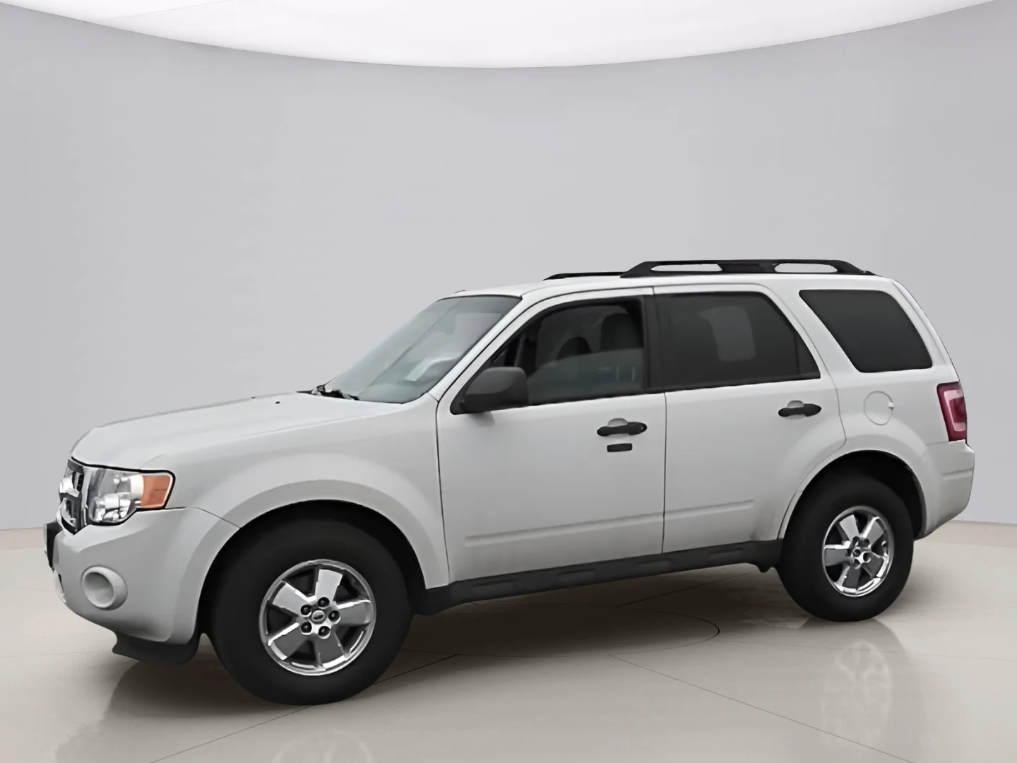 Used 2012 White Ford XLT image 2