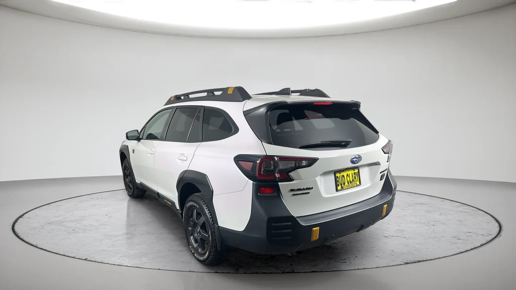 Used 2025 White Subaru Wilderness image 10