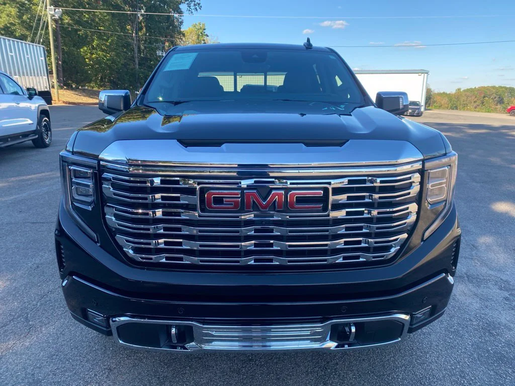 Used 2026 Onyx Black GMC Denali image 8