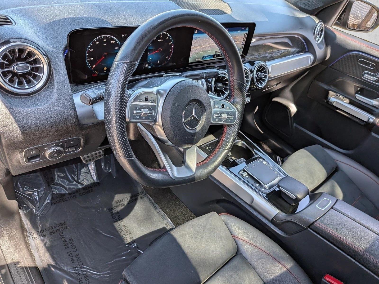 Used 2022 Mountain Grey Metallic Mercedes-Benz GLB 250 image 10