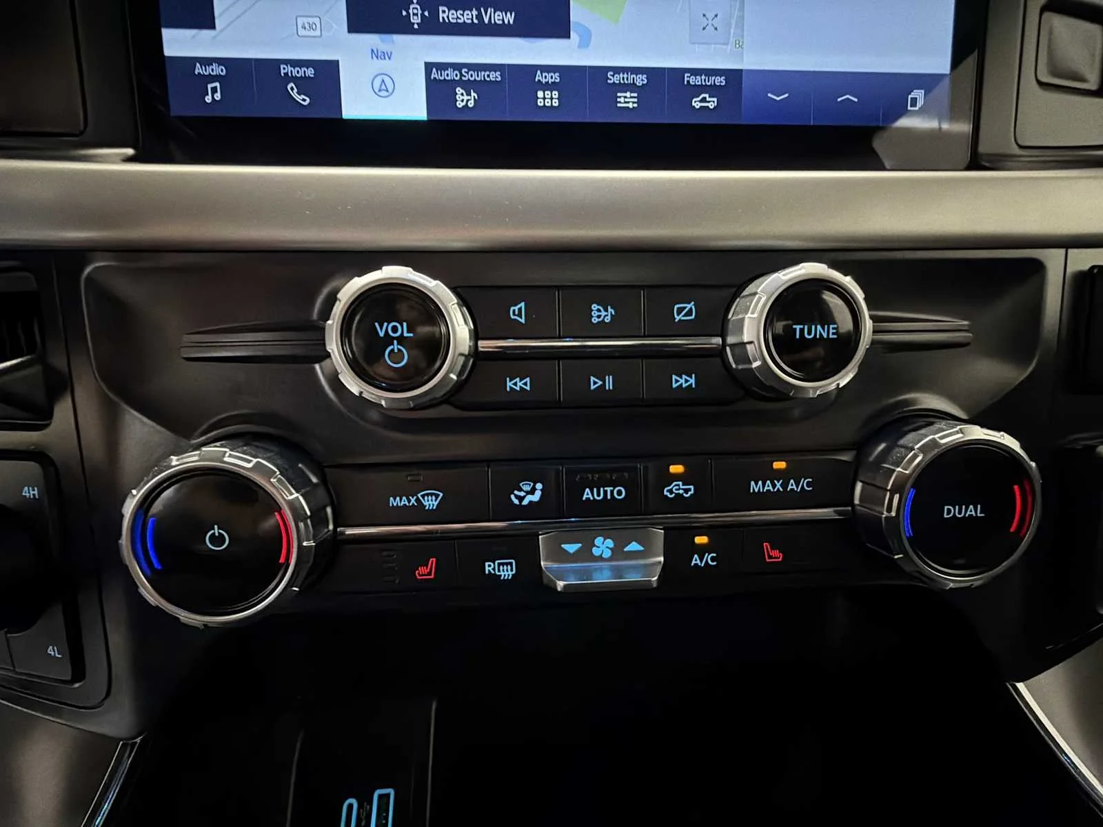 Used 2022 Antimatter Blue Metallic Ford XLT image 16