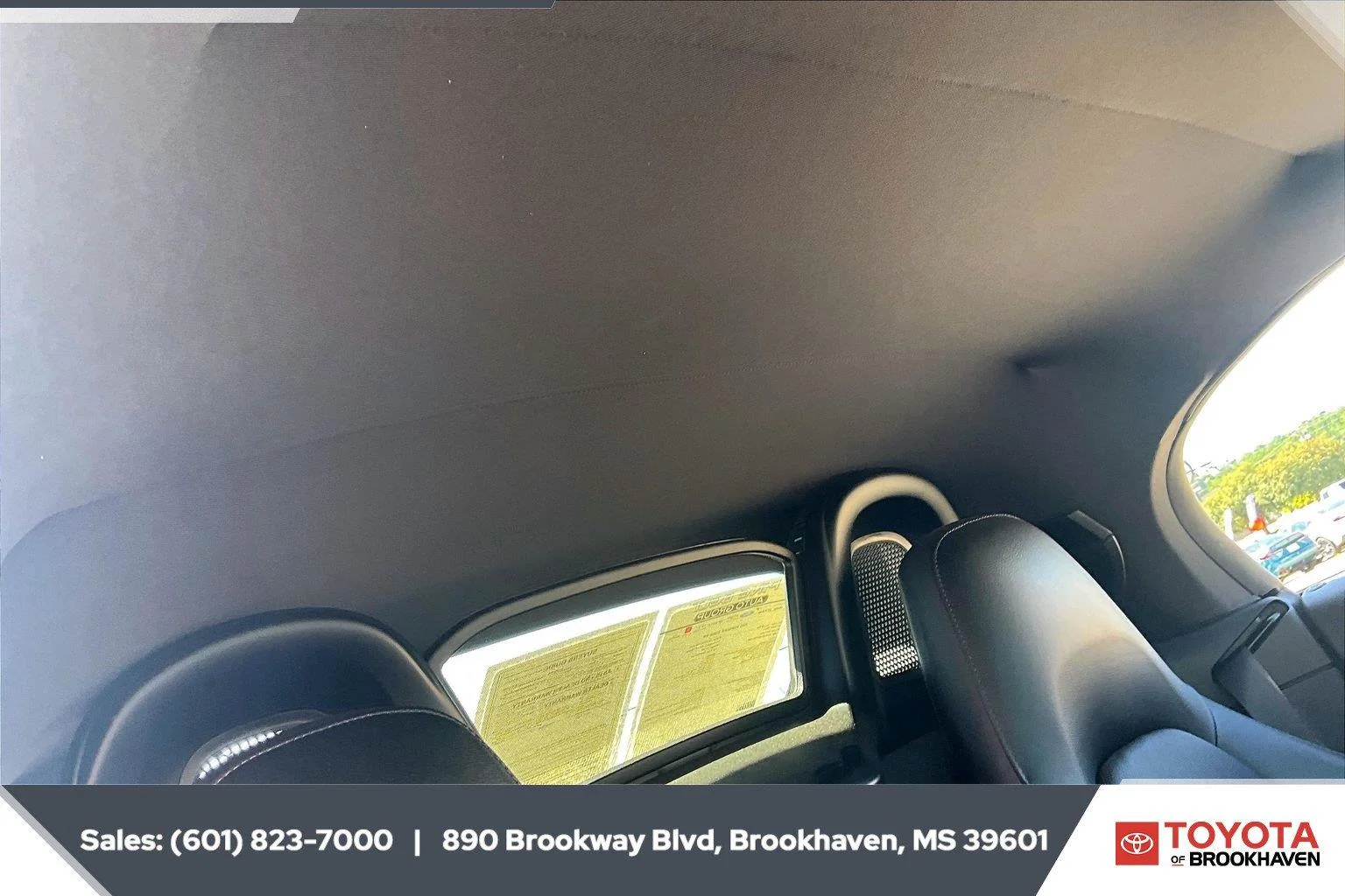 Used 2023 Guards Red Porsche Base image 16