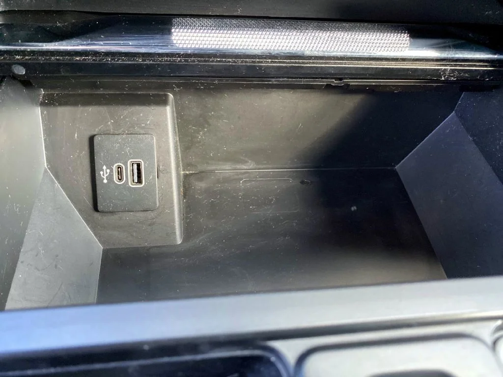 Used 2025 Black Metallic Ford Lariat image 19