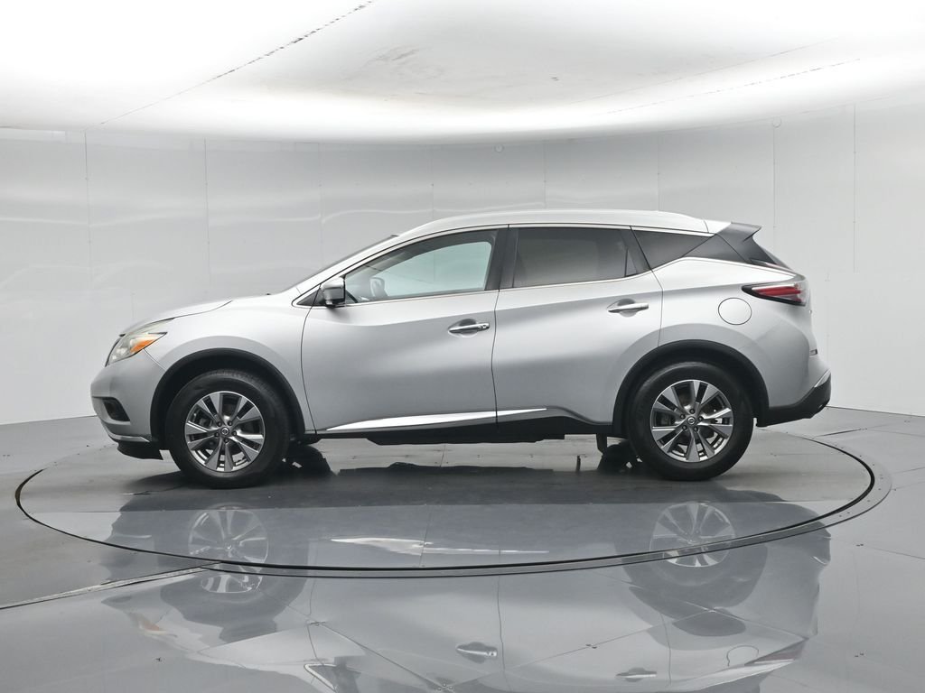 Used 2016 Silver Nissan SL image 26