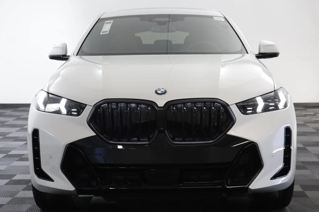 New 2027 MINERAL WHITE BMW xDrive40i image 22