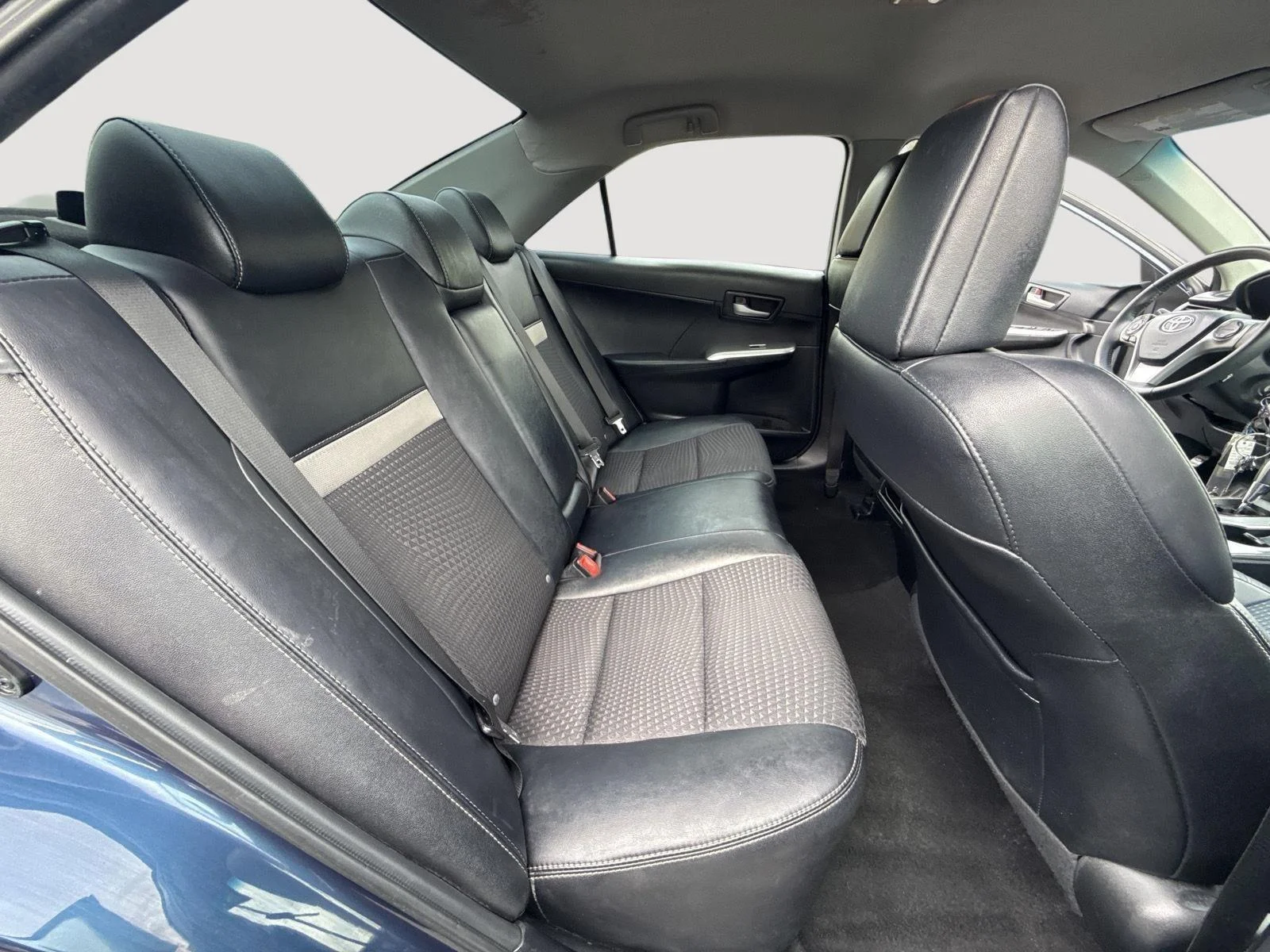Used 2013 Magnetic Gray Metallic Toyota SE image 5