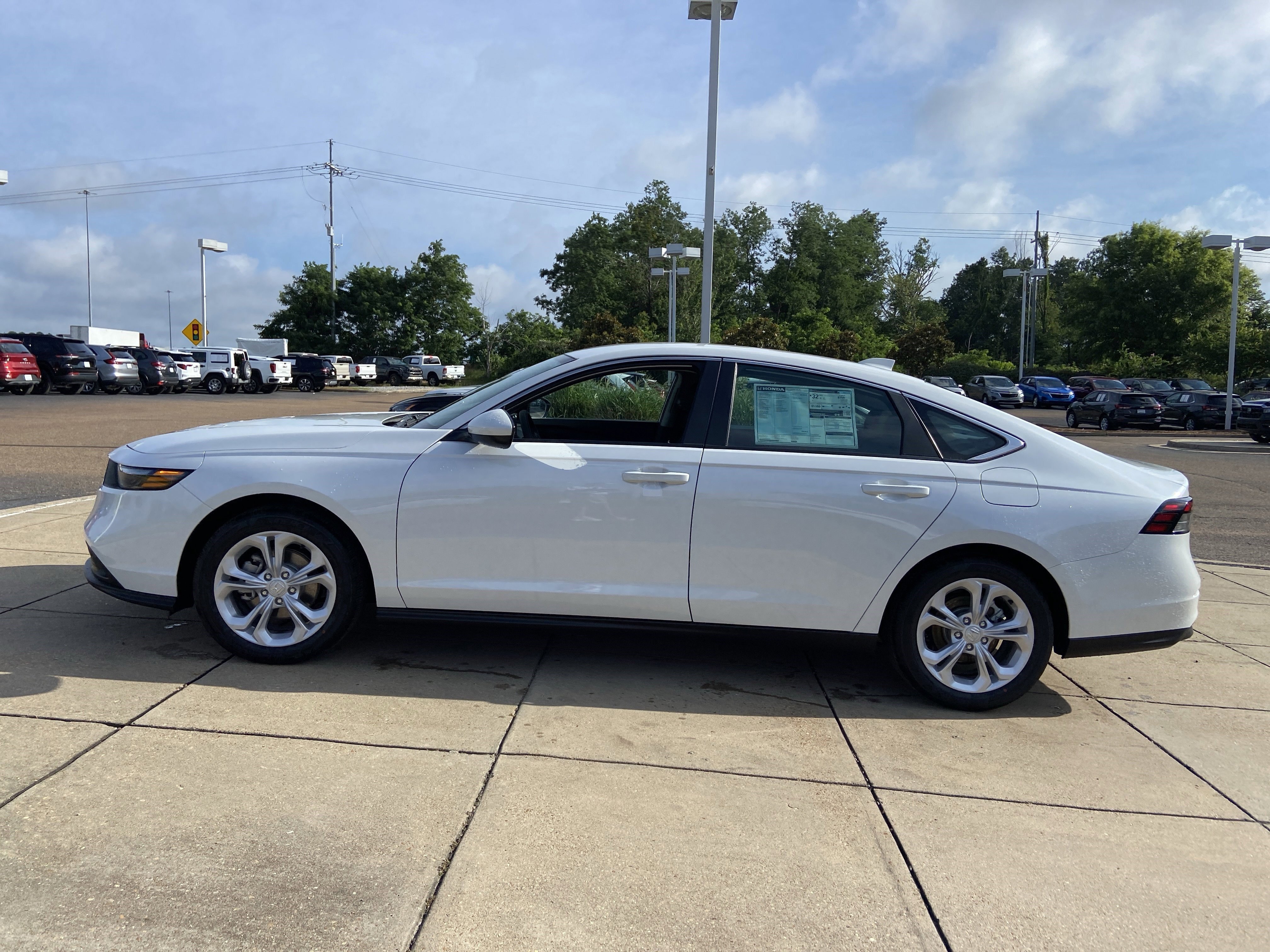 New 2026 Platinum White Pearl Honda LX image 6