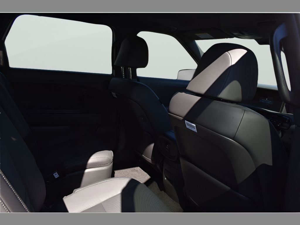 New 2026 Creamy White Pearl Hyundai XRT Pro image 40