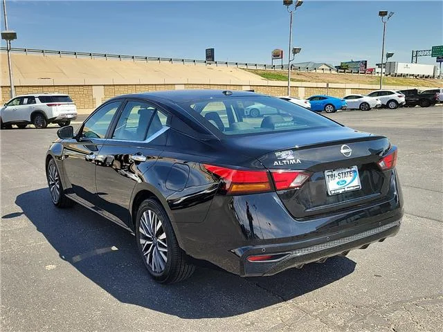 Used 2025 Super Black Nissan SV image 2